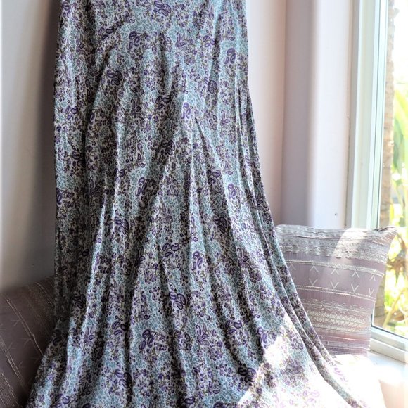 Comfortable Rayon Maxi Skirt Size X-0Small - Picture 3 of 13